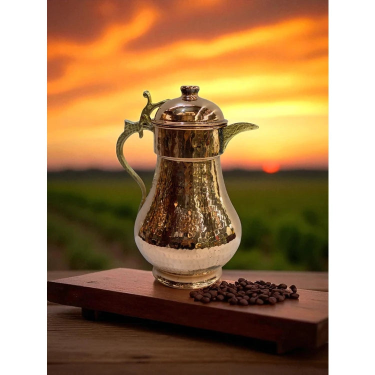 Bakır Dünyası - 2 Litre El Dövmesi Bakır Sürahi | Geleneksel Maraş Dövme Sanatı | Kapaklı Saf Bakır | Sağlıklı Sunum ve Dekorasyon