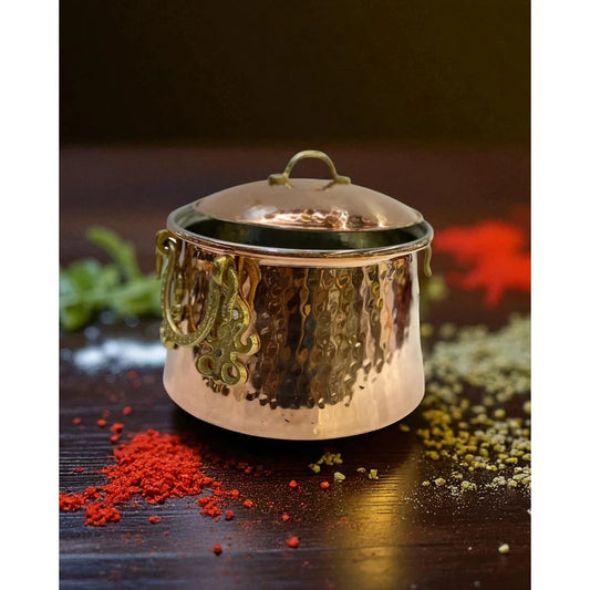 Bakır Dünyası - 6 Litre Bakır Tencere – El Dövmesi, Pirinç Kulplu, Kapaklı